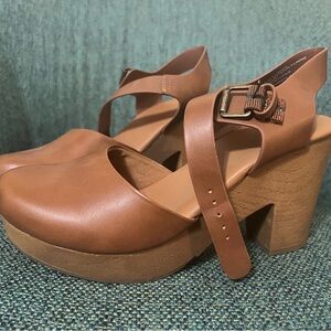 Brown Clog Sandals